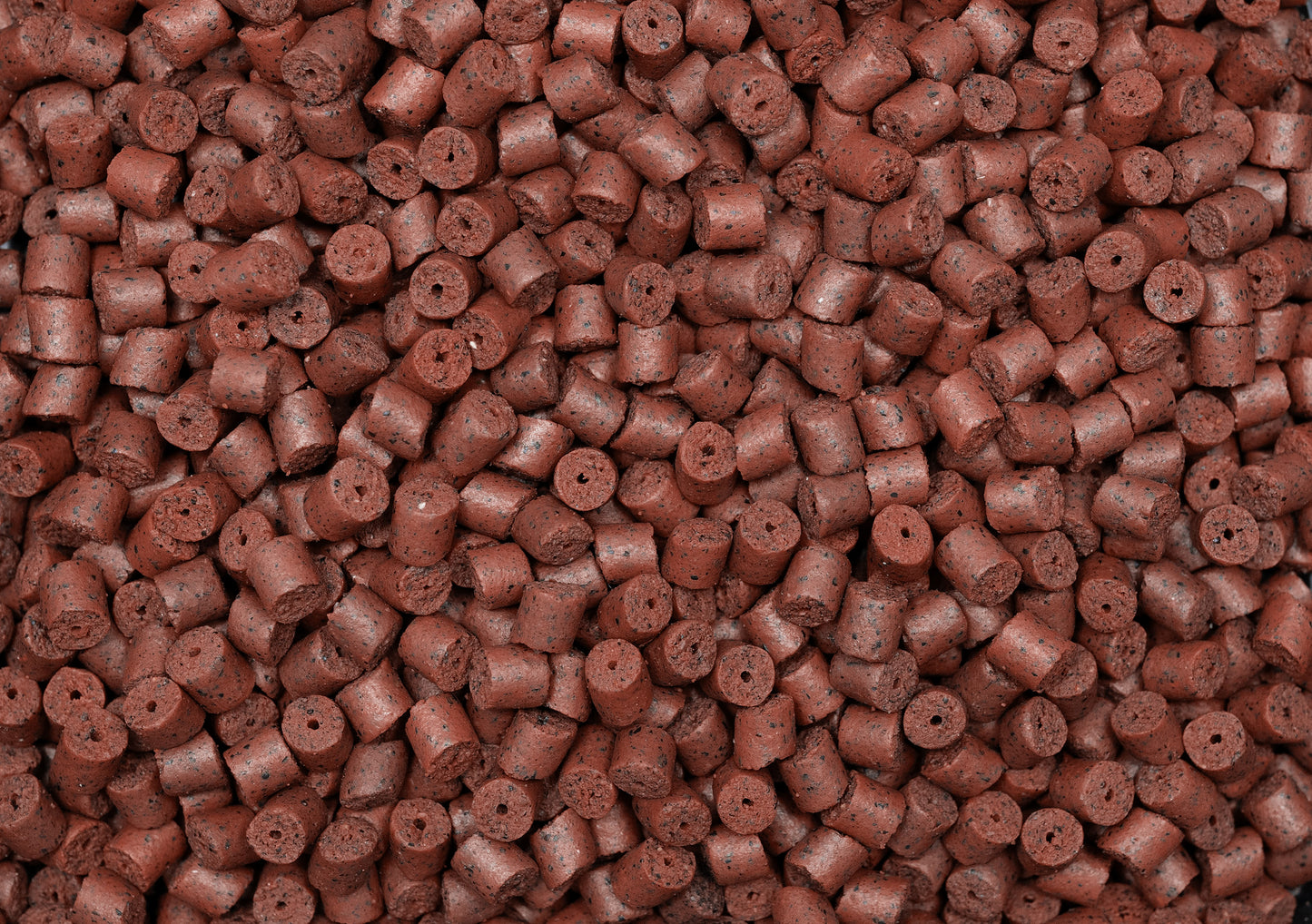 PELLET ZANĘTOWY 8mm TRUSKAWKA